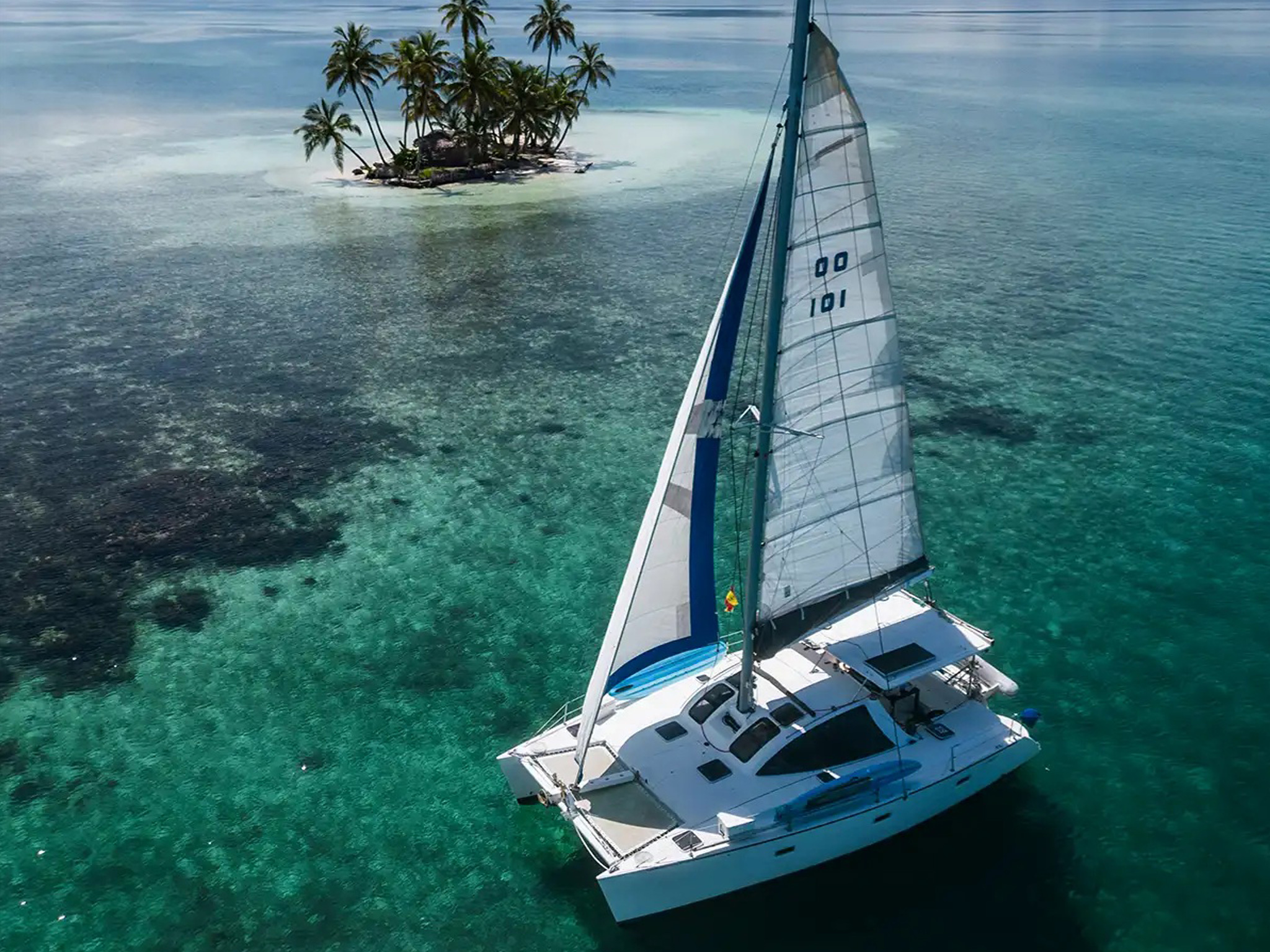 Lagoon 37 catamaran available for private charter in San Blas, Panama