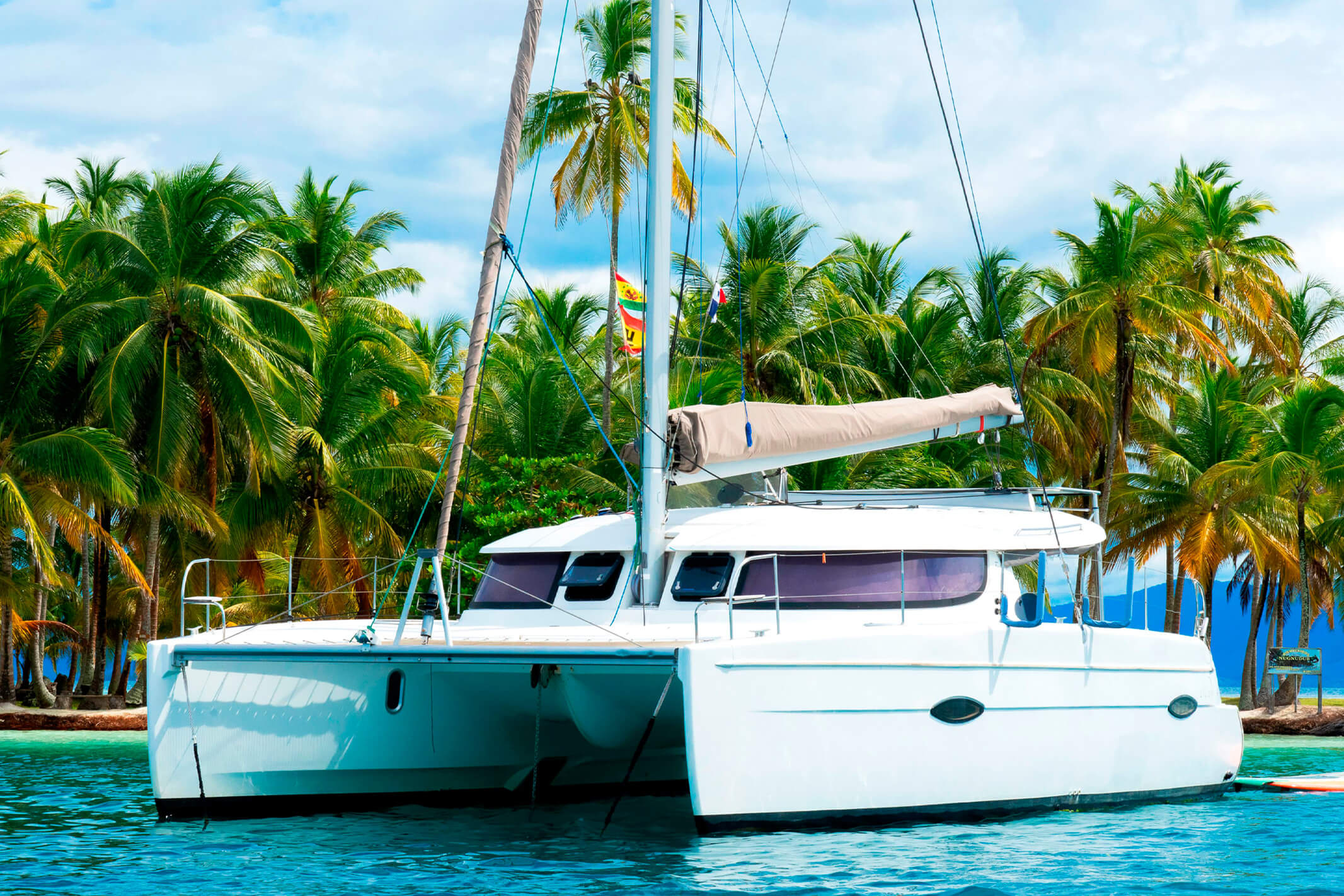Lipari 41 Catamaran front side view in san blas